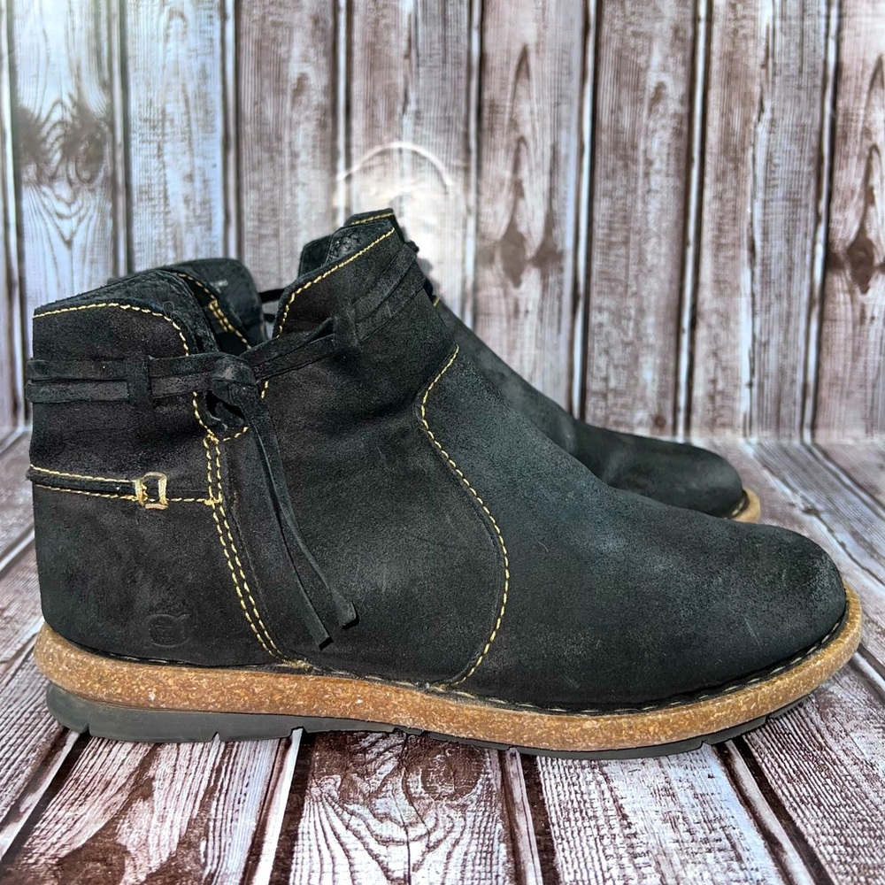 Born Womens Black Leather Boots Side Zipper Layered Sole Comfort Boots Sz 8.5
